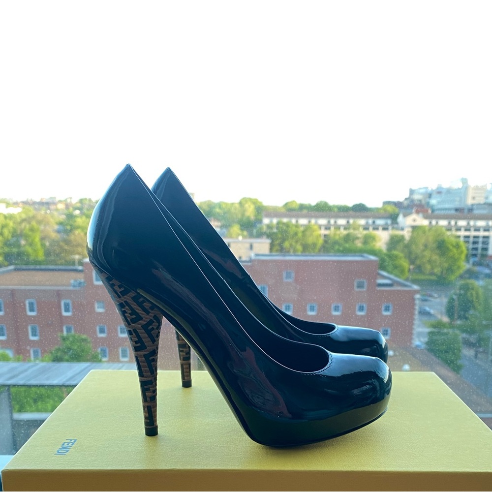 Fendi Black Pumps Size 36
